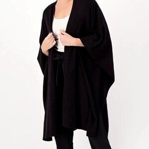 Chic "Girls With Curves" Black Sweater Poncho Cape - NWT - L - LX